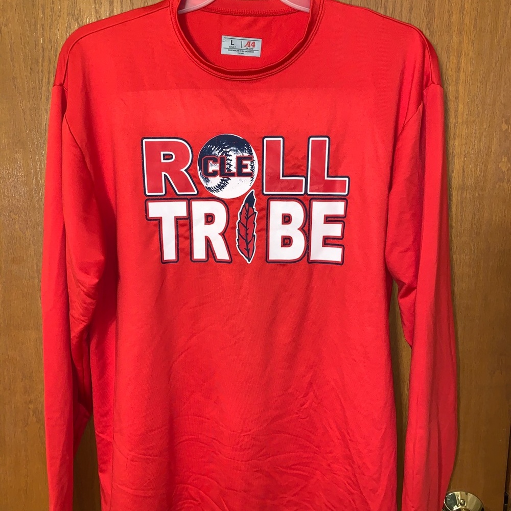 Cleveland Indians long sleeve shirt